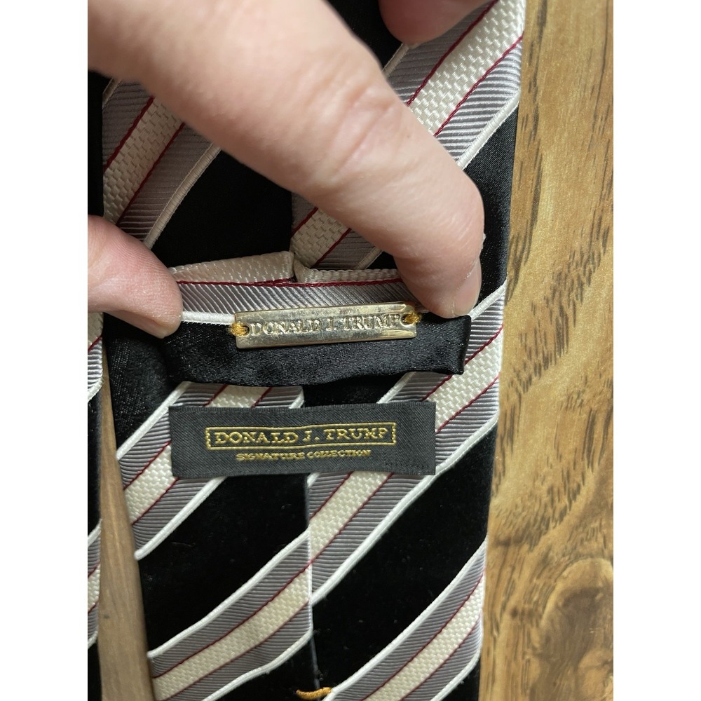 Donald J. Trump Tie Silk Black Striped Gold Plaque Signature Collection designer